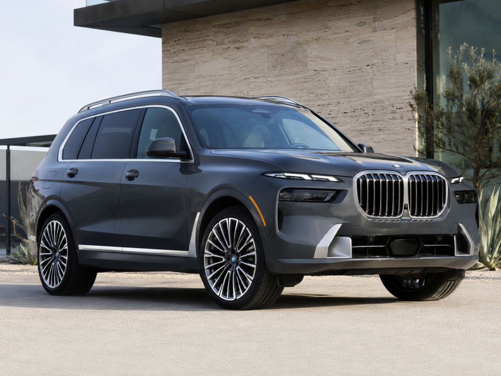 BMW X7 luxury SUV available to lease